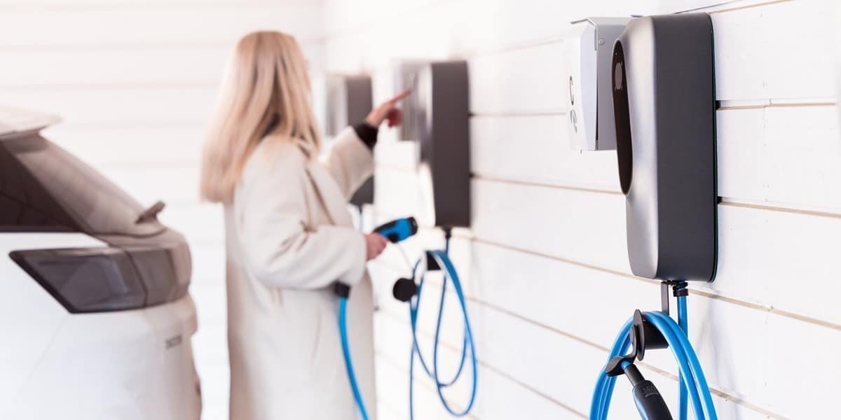 Etrel INCH latausjärjestelmä