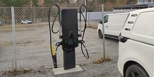 Autoliikkeessä ladataan nyt tehokkaammin