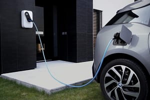 Odotettu Sähköautotapahtuma järjestetty Turun kristillisellä opistolla