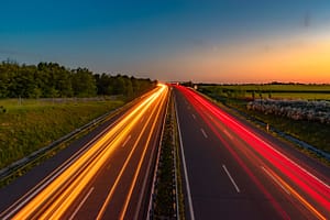 InterControlin järjestämä Vauhtia vihreästä sähköstä - kohti kestävää liikennettä tapahtuma tutustutti kävijän eri tahojen sähköisen liikenteen mahdollisuuksiin.