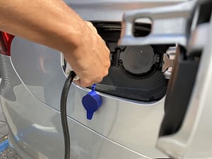 700 000 sähköautoa Suomeen 2030 mennessä
